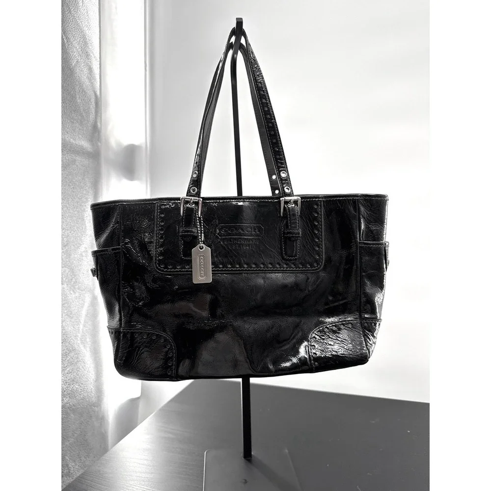 Coach Gallery Tote – Black Patent Leather‎ Studded Turnlock (H04Q-1432)